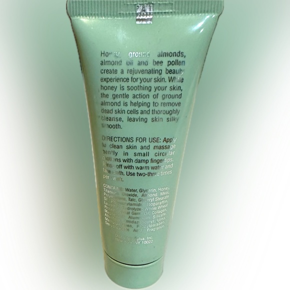 VTG RARE PRINCESS LIVIA SET4 LIP ALMOND SCRUB BEE POLLEN CREAM BUFF SHEER POWDER - Picture 5 of 10